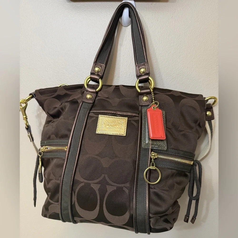 Coach Brown Signature Tote with Contrast Cream Strap#F13843